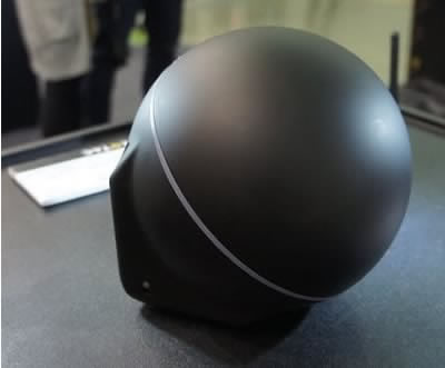 Компютърът Sphere OI520 на Zotac привлича погледите със сферичната си форма